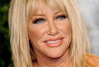 Suzanne-somers-fabulous-makeup-for-over-sixties-side